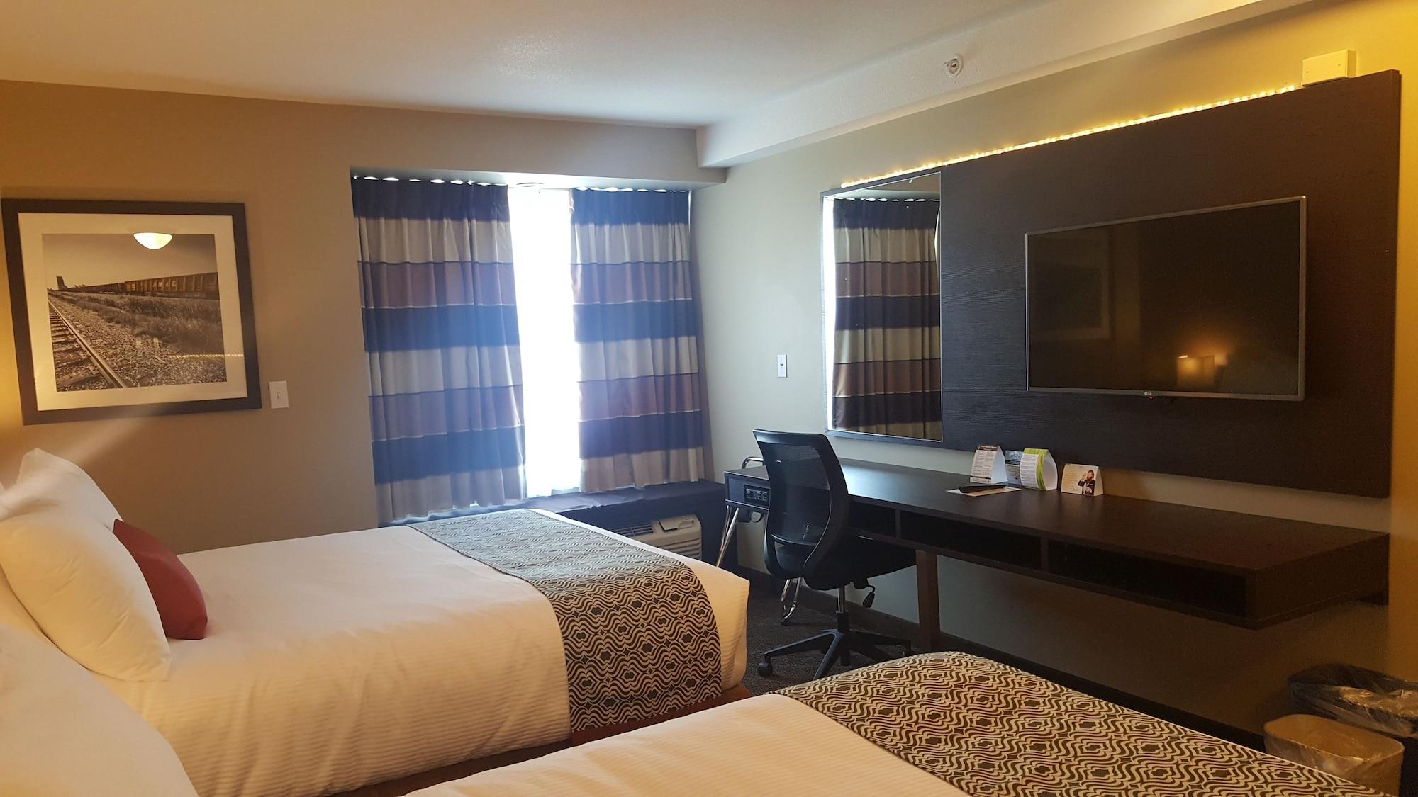 Microtel Inn & Suites By Wyndham ווייטקורט מראה חיצוני תמונה