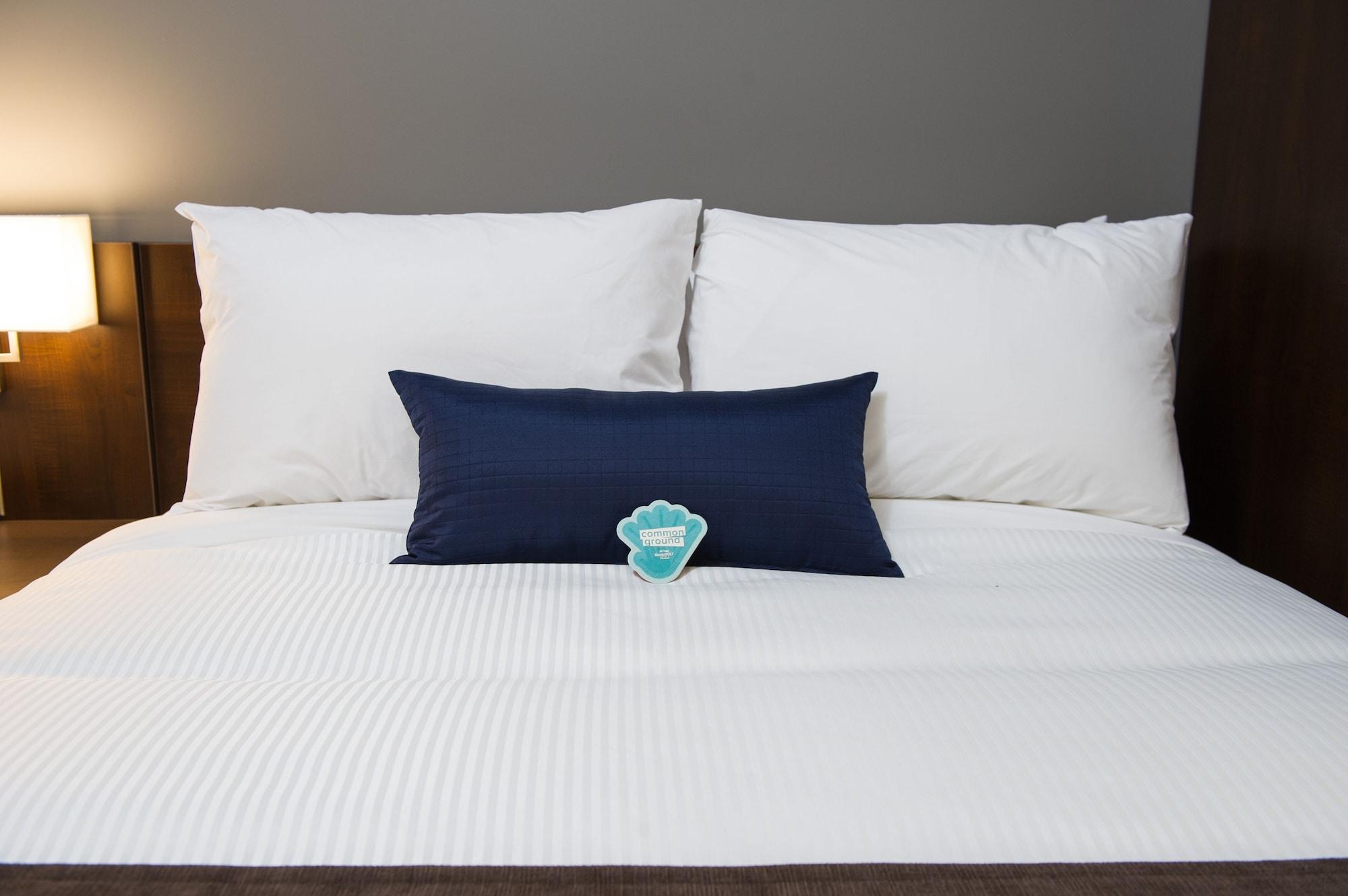 Microtel Inn & Suites By Wyndham ווייטקורט מראה חיצוני תמונה
