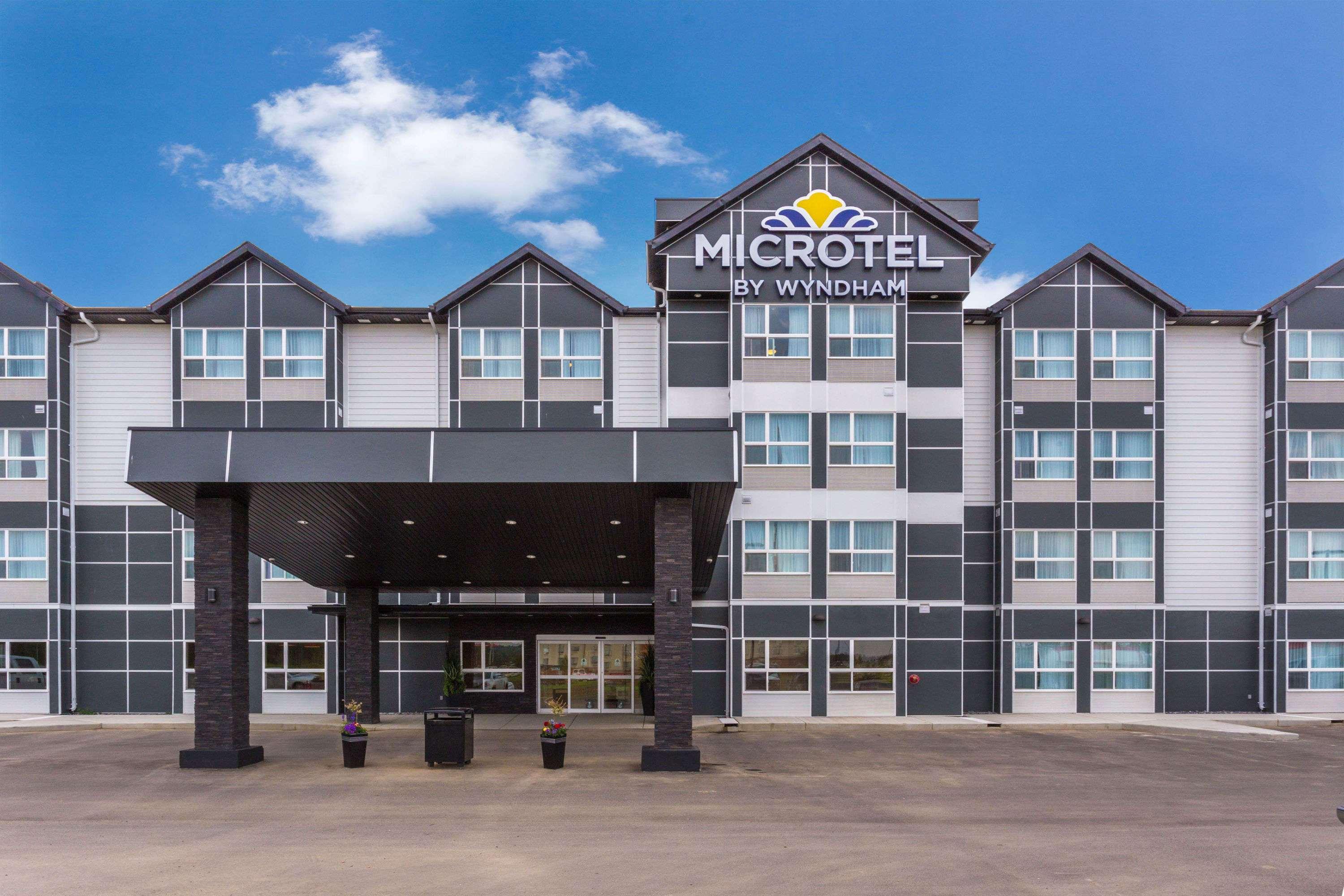 Microtel Inn & Suites By Wyndham ווייטקורט מראה חיצוני תמונה